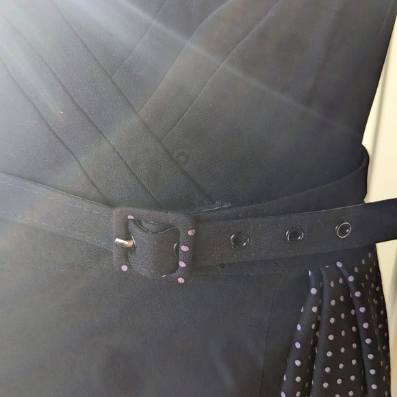 Stop staring keyhole wiggle dress Medium - Picture 6 of 9